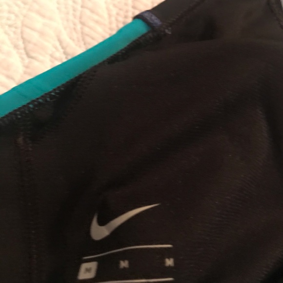 Nike 2 piece Tankini - Picture 4 of 11